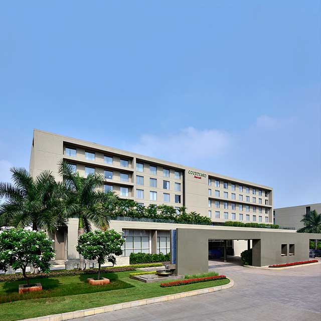 Courtyard By Marriott